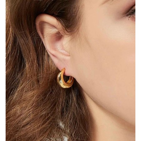 Simple Gold loop Earring